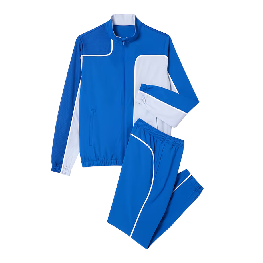 Мужской спортивный костюм